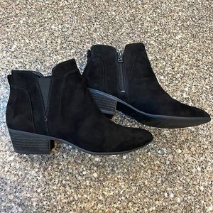 Circus Sam Edelman Suede Stack Heel Bootie Size 8